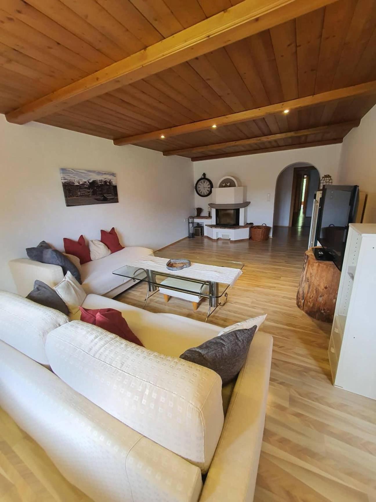 Ferienwohnung Pacher ฮอพฟ์การ์เทน อิม บริกเซนทัล ภายนอก รูปภาพ